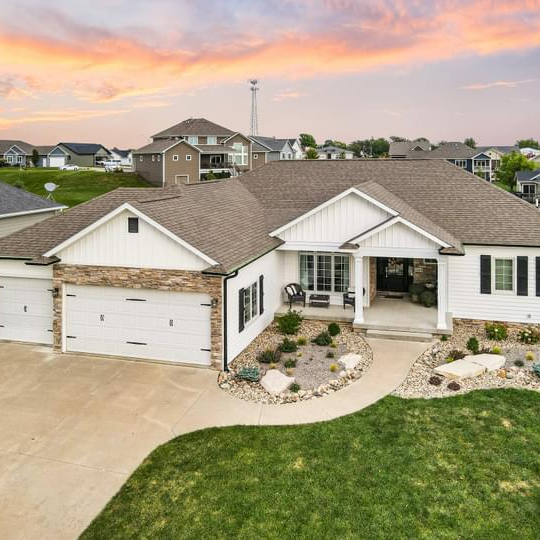 Home in Fountain Hills - Pella, IA